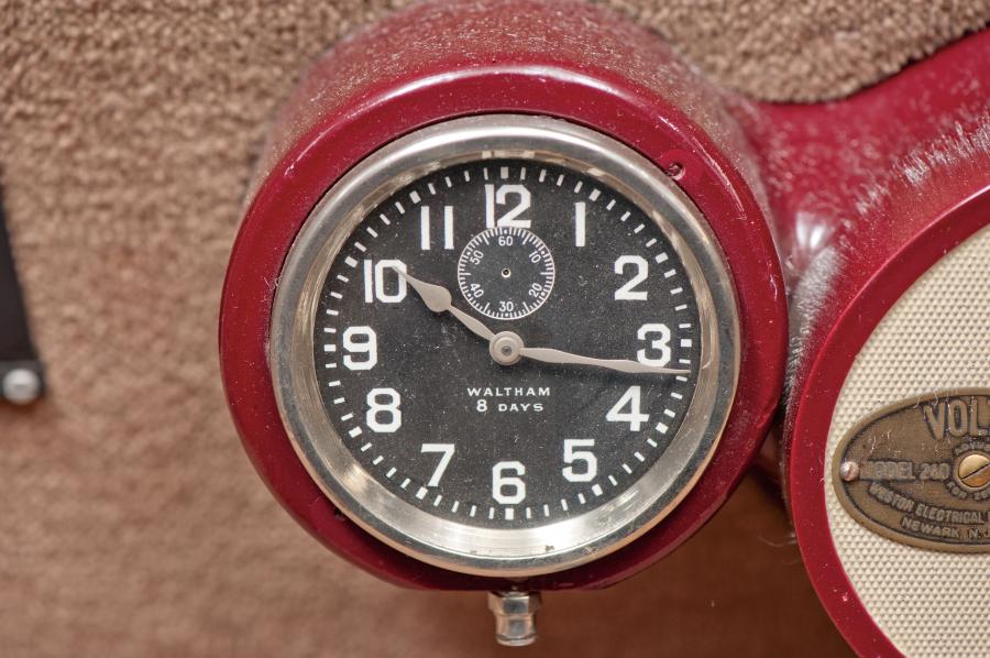  Detroit Electric Model 46 Cape Top Roadster 1914 года  (фото 13 из 26)